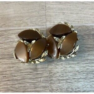 Vintage Thermoset Lucite Clip On Earrings Brown Flower MCM Style Classic silver